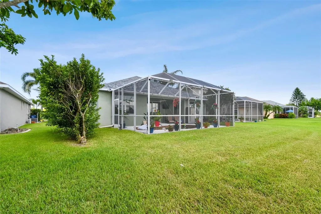 5056 Lakehurst Court Palmetto FL 34221