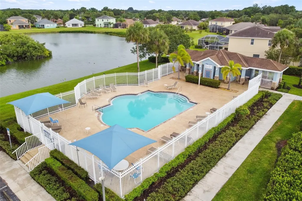5056 Lakehurst Court Palmetto FL 34221