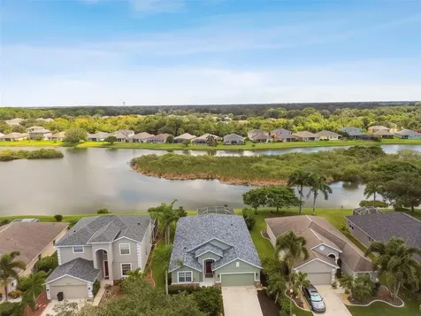 5056 Lakehurst Court Palmetto FL 34221