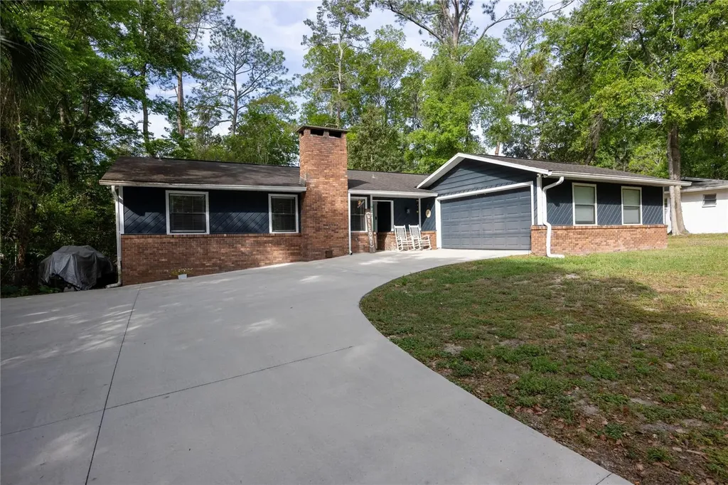 922 NW 39th Drive Gainesville FL 32605