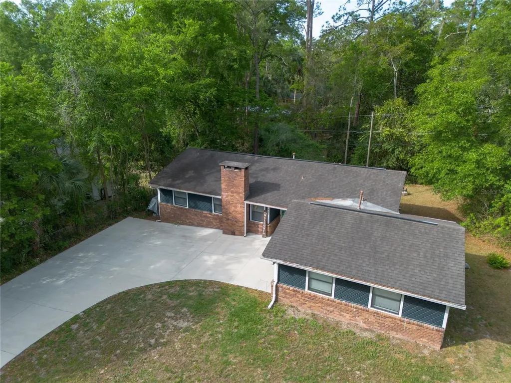 922 NW 39th Drive Gainesville FL 32605