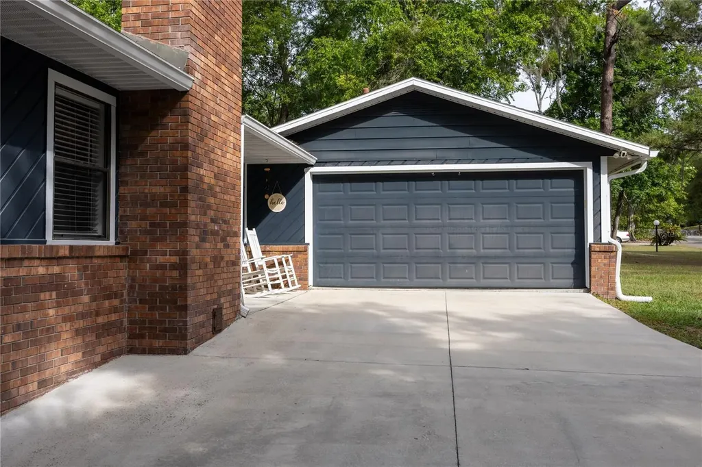922 NW 39th Drive Gainesville FL 32605