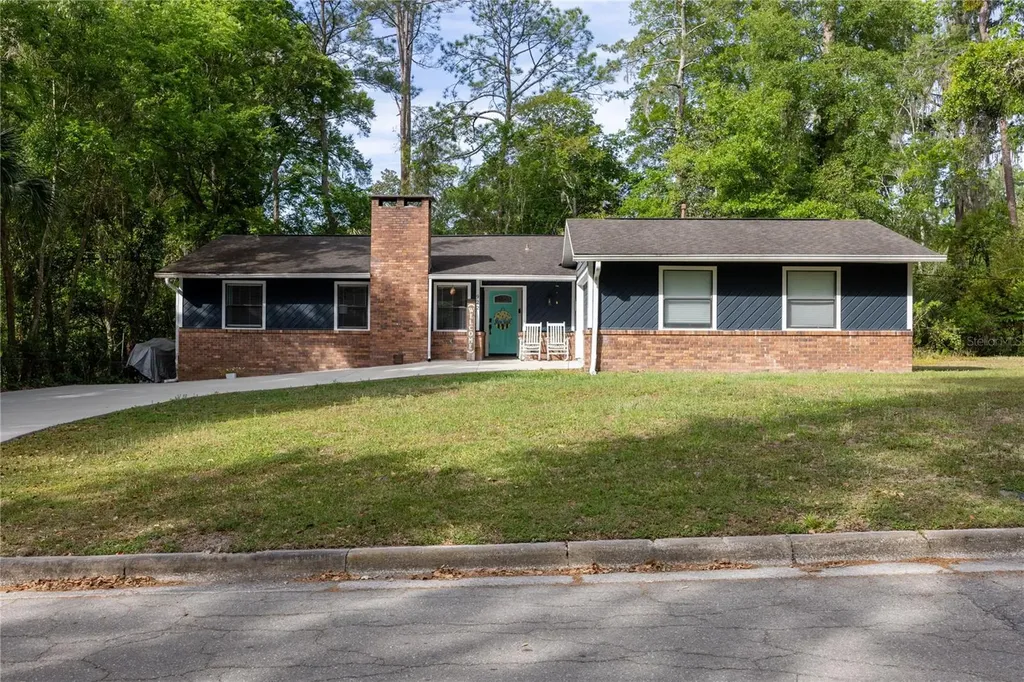 922 NW 39th Drive Gainesville FL 32605