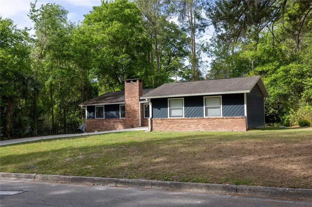 922 NW 39th Drive Gainesville FL 32605