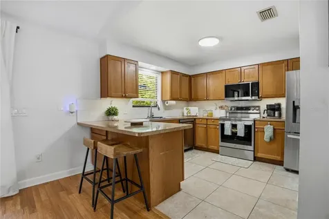 922 NW 39th Drive Gainesville FL 32605