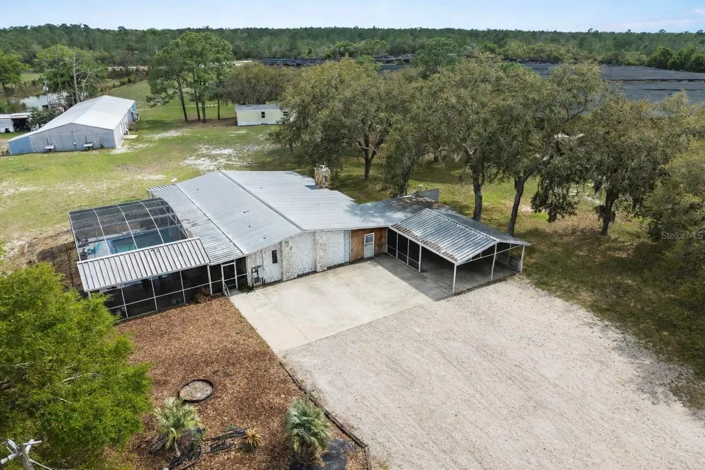 40945 Beach Road Eustis FL 32736