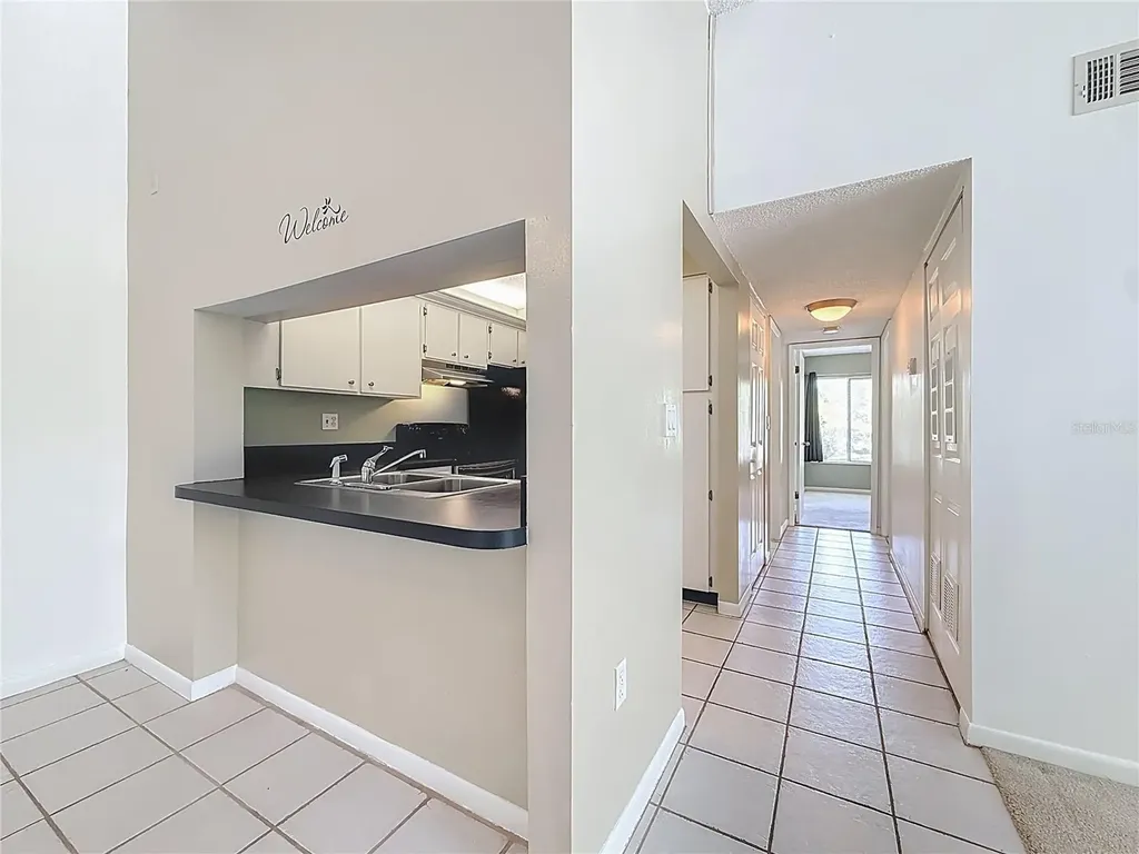 1372 Pine Ridge Circle E Tarpon Springs FL 34688