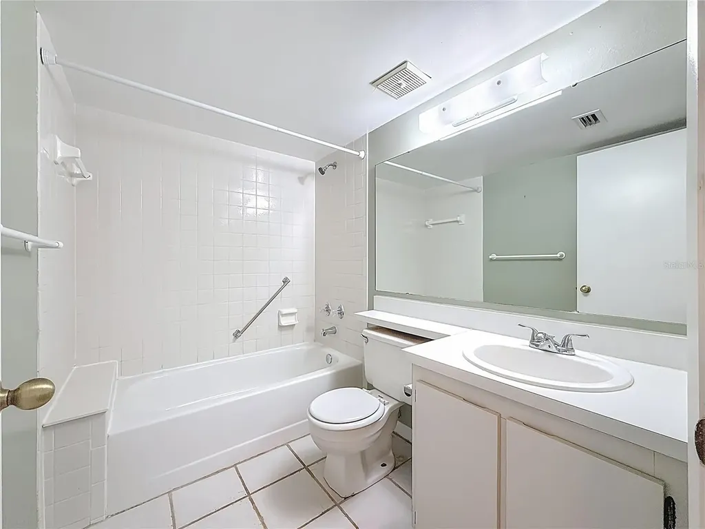 1372 Pine Ridge Circle E Tarpon Springs FL 34688