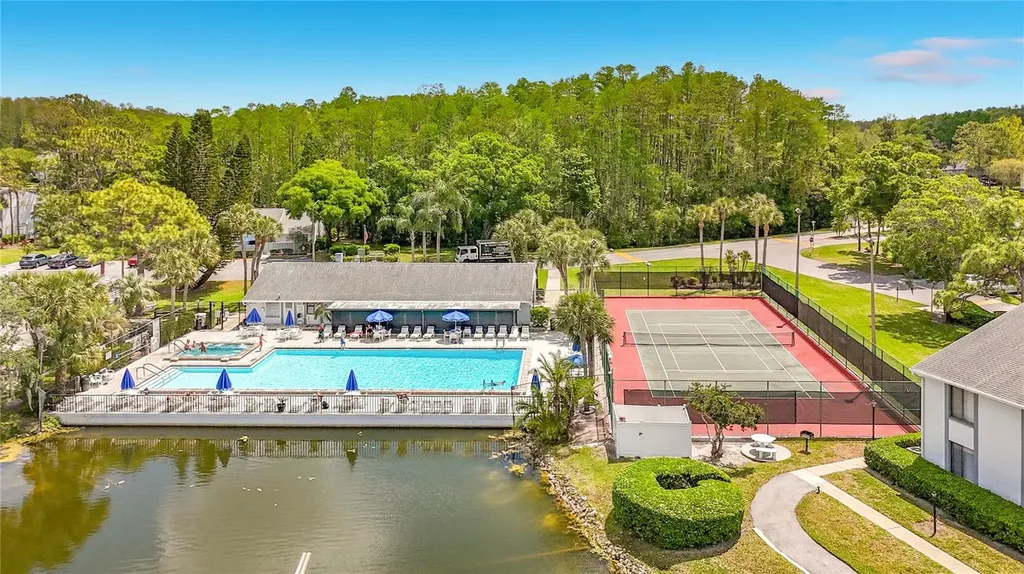 1372 Pine Ridge Circle E Tarpon Springs FL 34688
