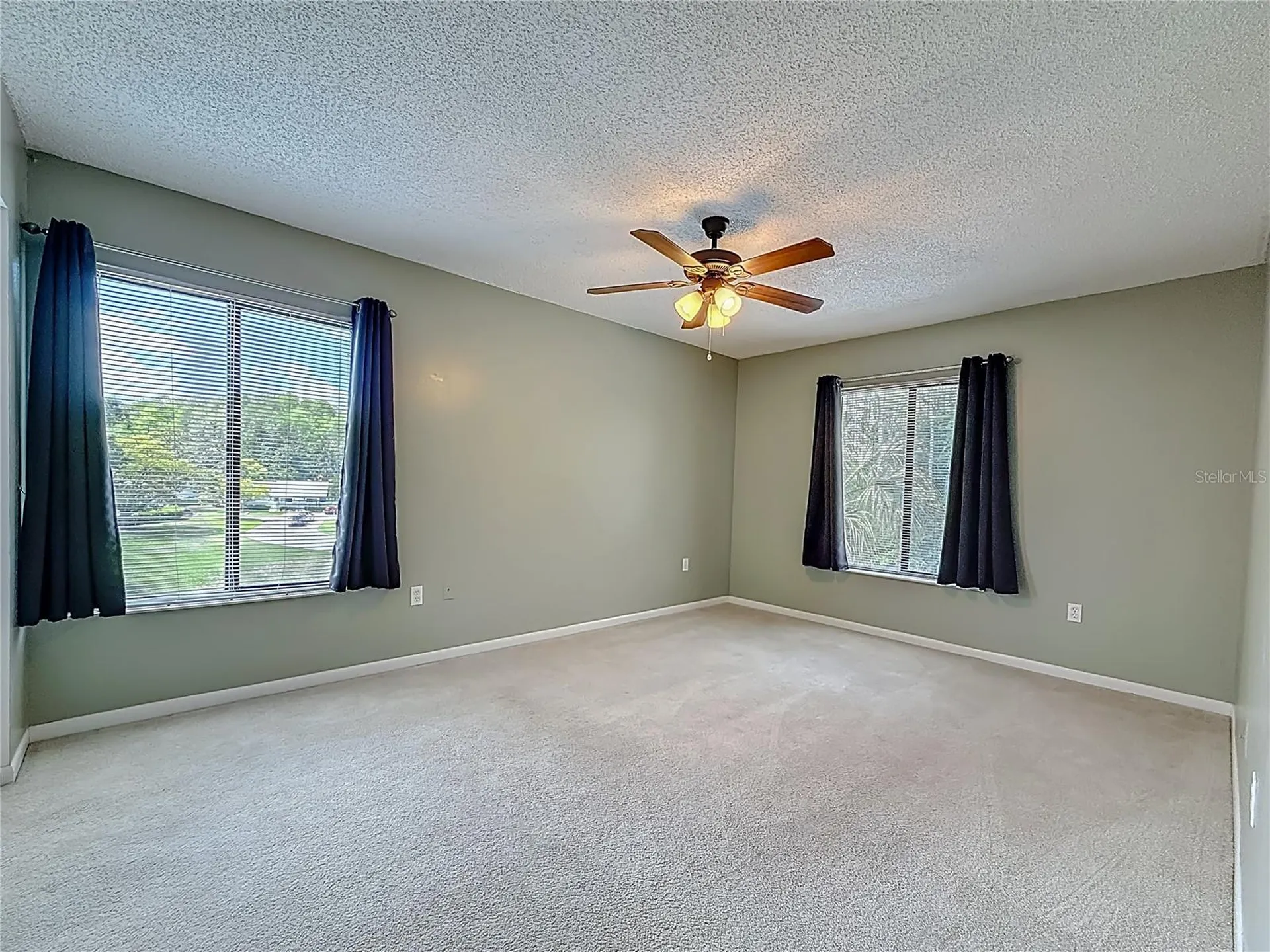 1372 Pine Ridge Circle E Tarpon Springs FL 34688