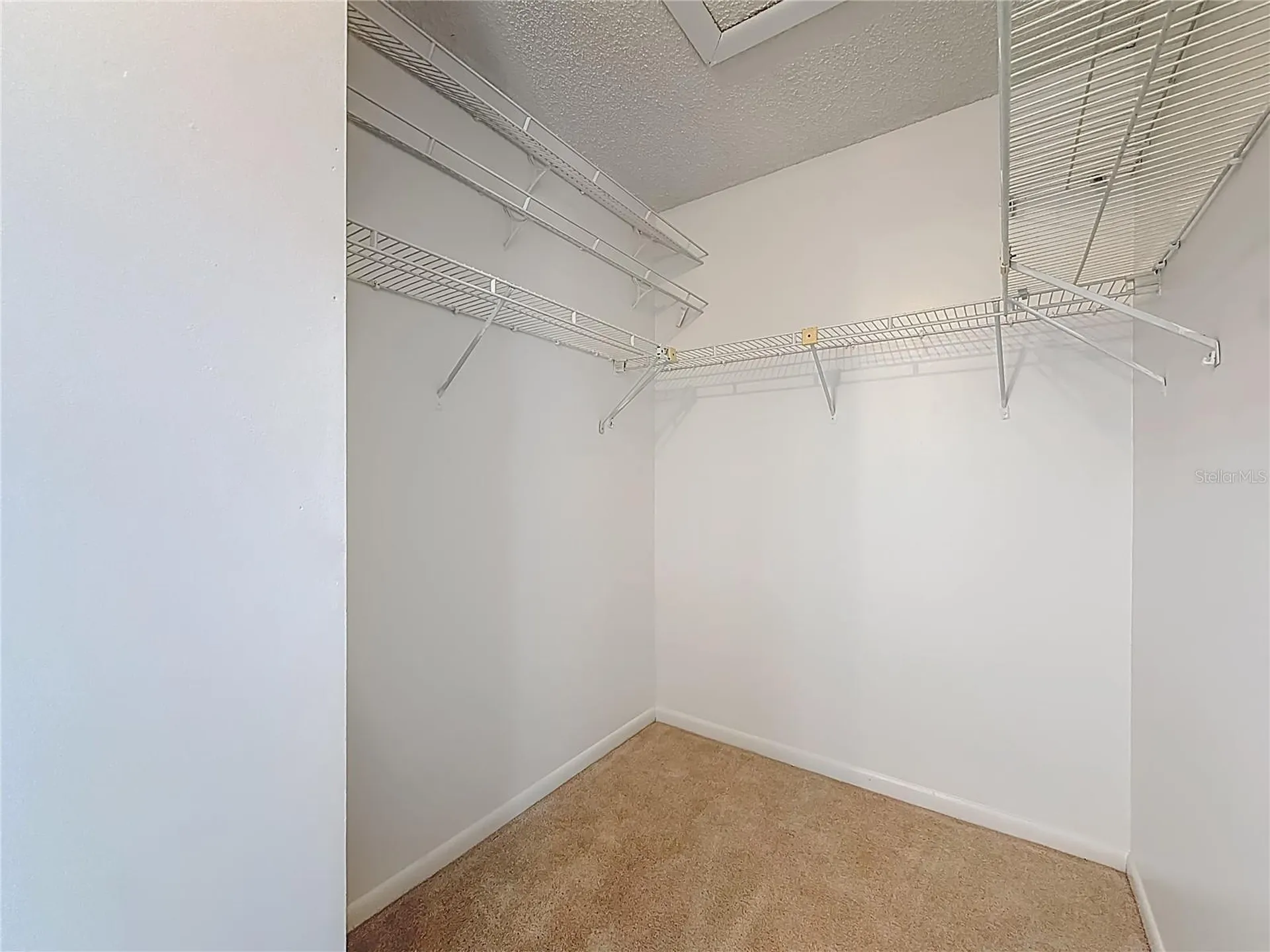 1372 Pine Ridge Circle E Tarpon Springs FL 34688
