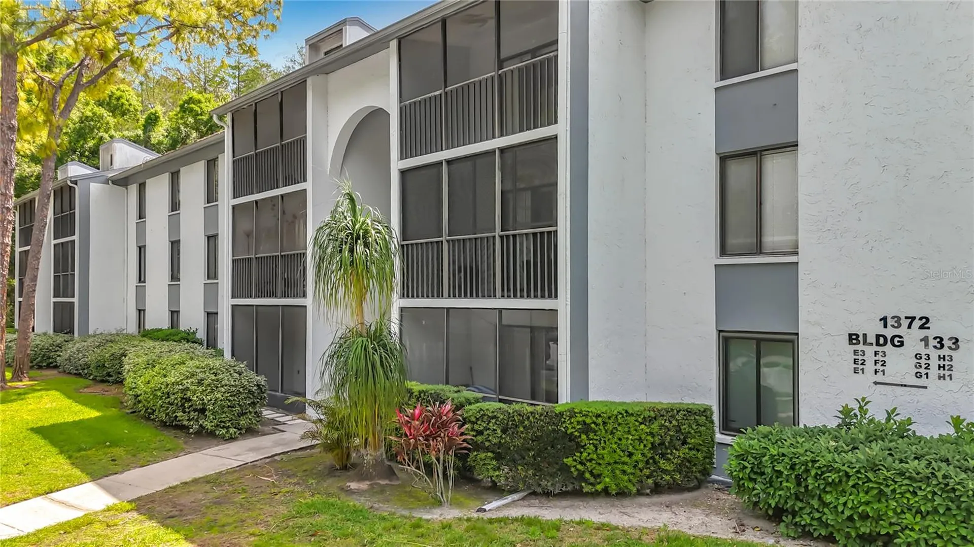 1372 Pine Ridge Circle E Tarpon Springs FL 34688
