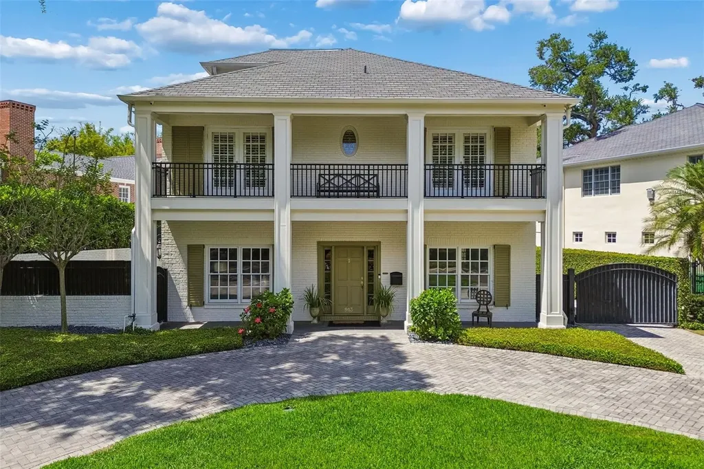 913 S Golf View Street Tampa FL 33629
