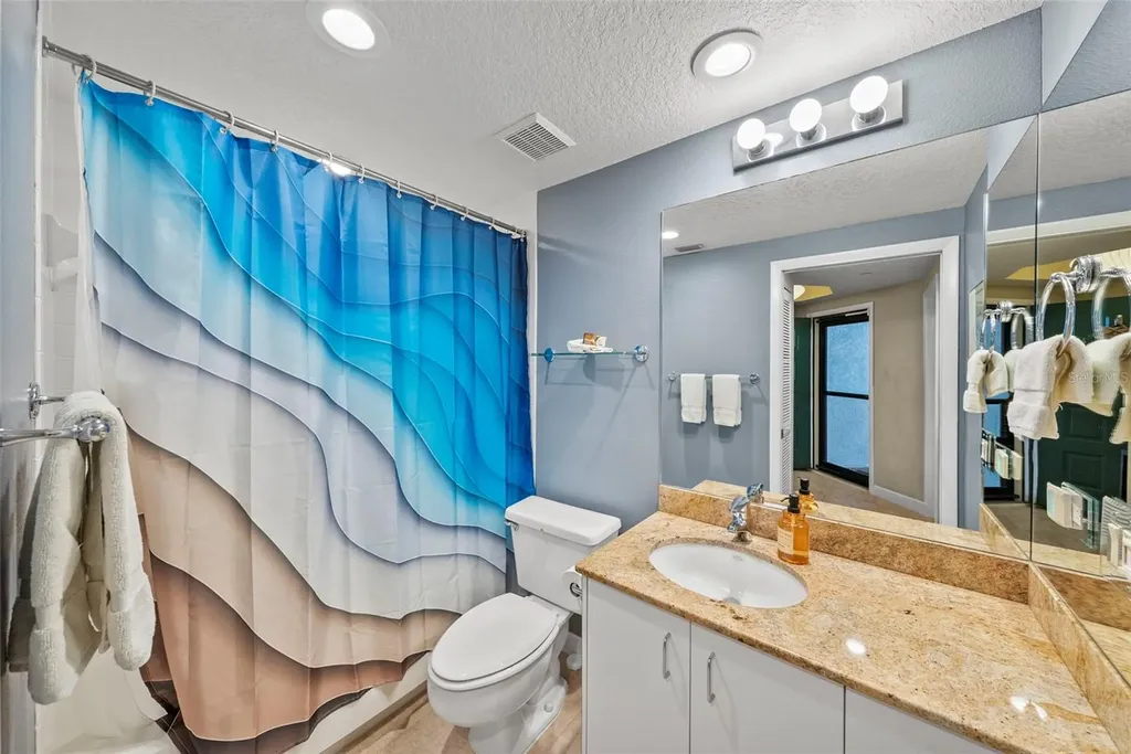 4780 Dolphin Cay Lane S St Petersburg FL 33711