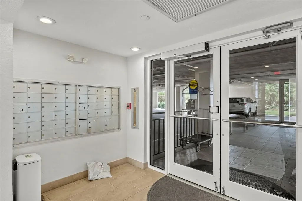 4780 Dolphin Cay Lane S St Petersburg FL 33711