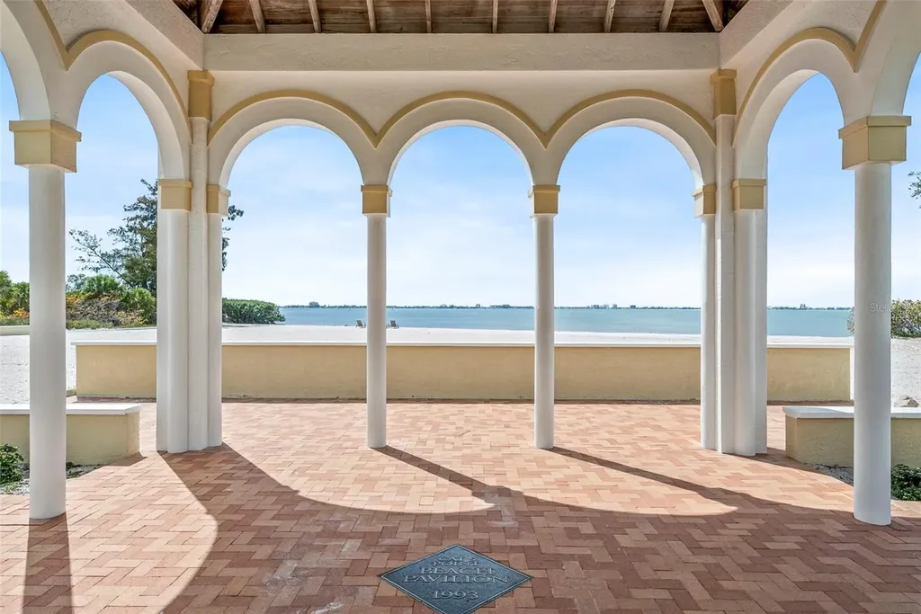 4780 Dolphin Cay Lane S St Petersburg FL 33711