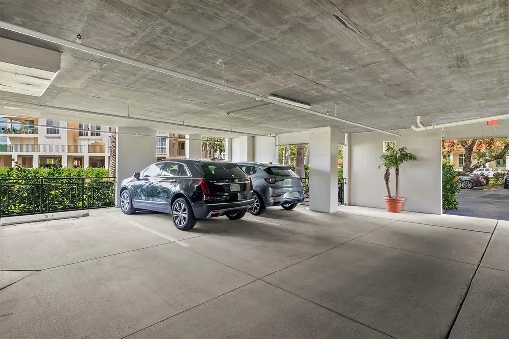 4780 Dolphin Cay Lane S St Petersburg FL 33711