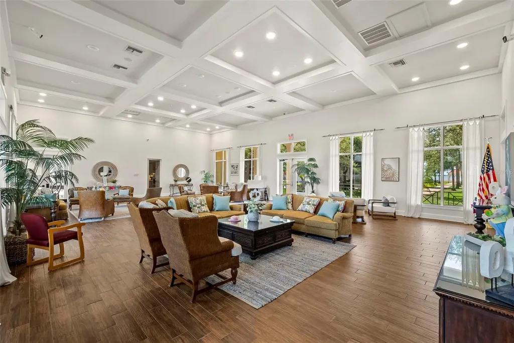 4780 Dolphin Cay Lane S St Petersburg FL 33711