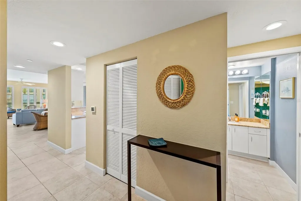 4780 Dolphin Cay Lane S St Petersburg FL 33711