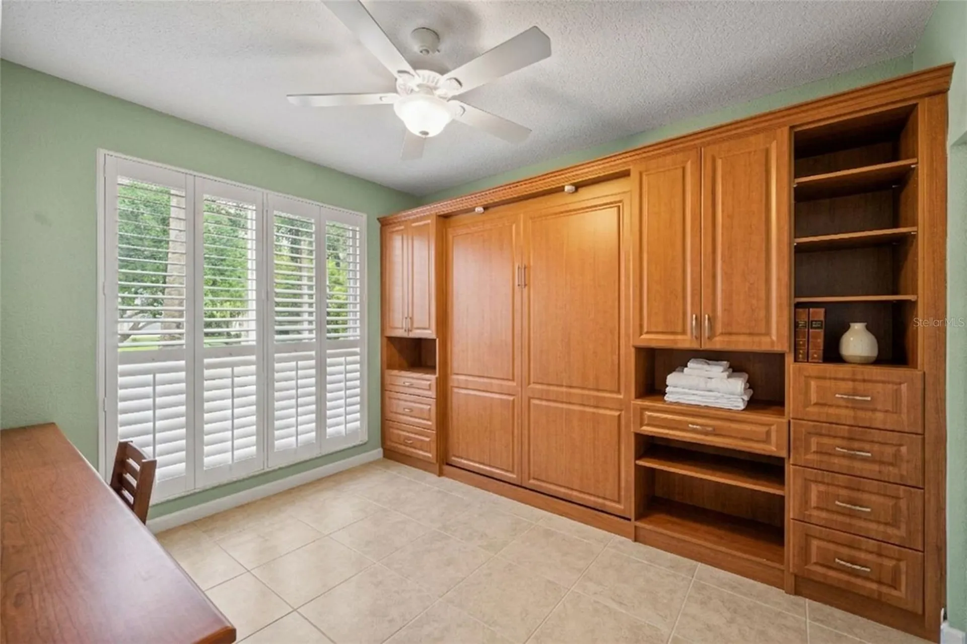 4780 Dolphin Cay Lane S St Petersburg FL 33711