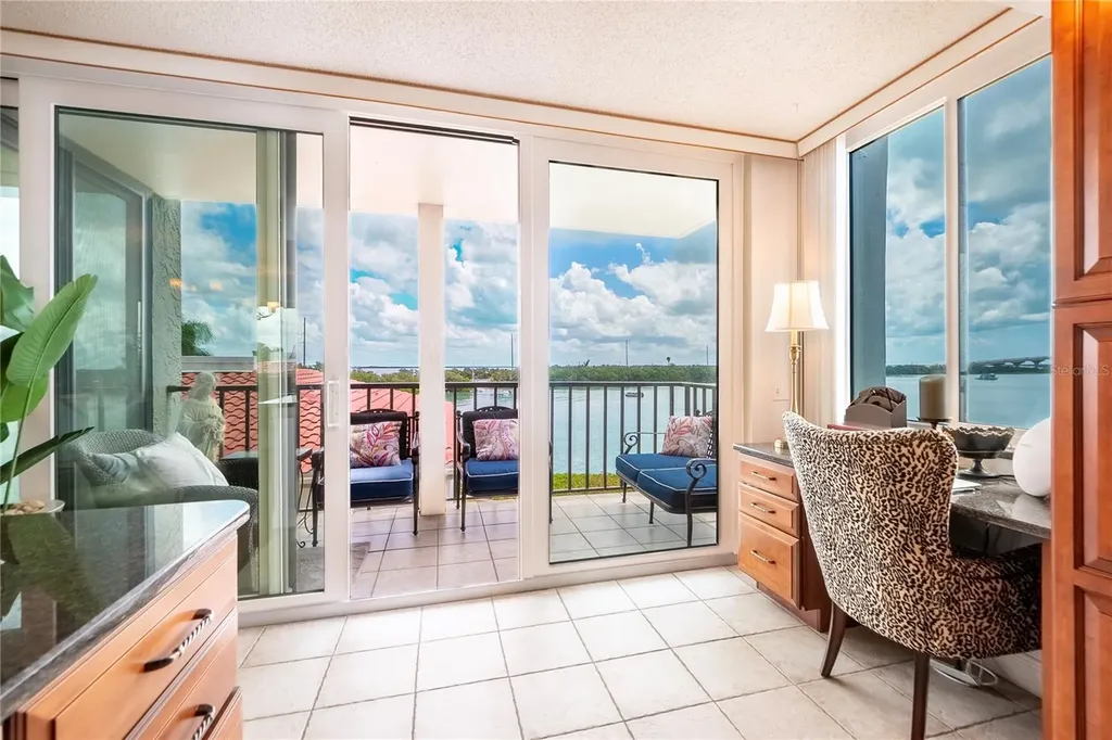 6361 Bahia Del Mar Boulevard St Petersburg FL 33715