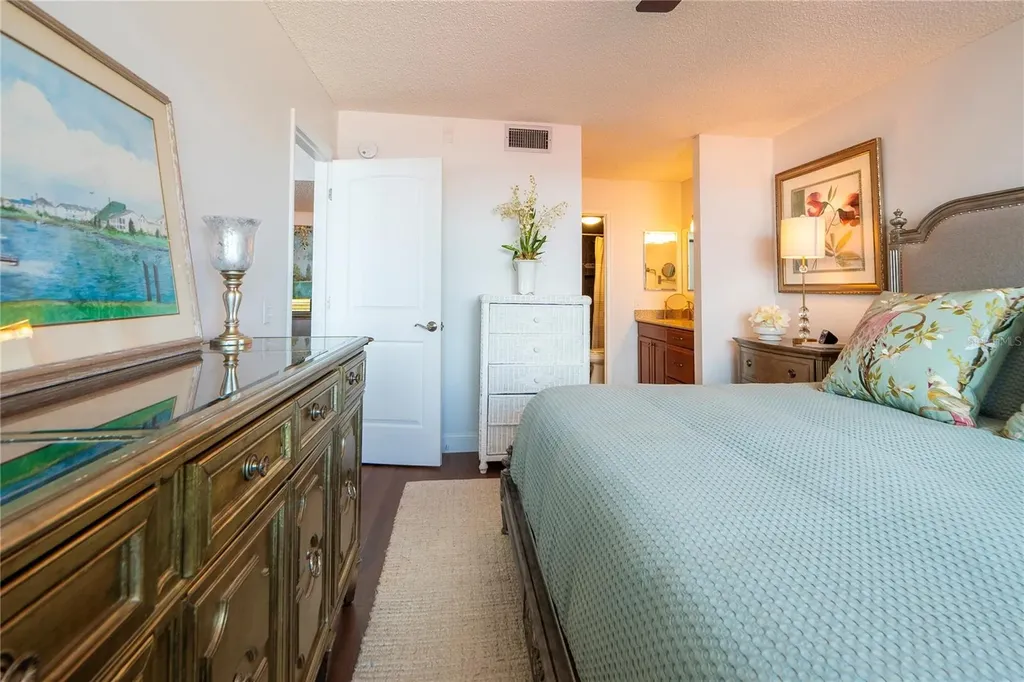 6361 Bahia Del Mar Boulevard St Petersburg FL 33715