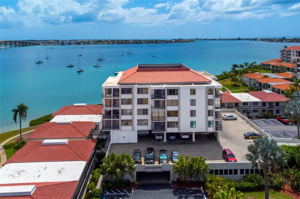 6361 Bahia Del Mar Boulevard St Petersburg FL 33715