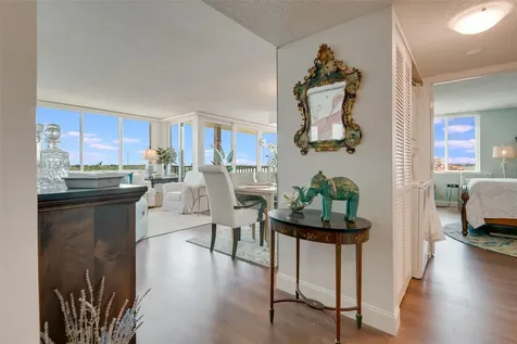6361 Bahia Del Mar Boulevard St Petersburg FL 33715