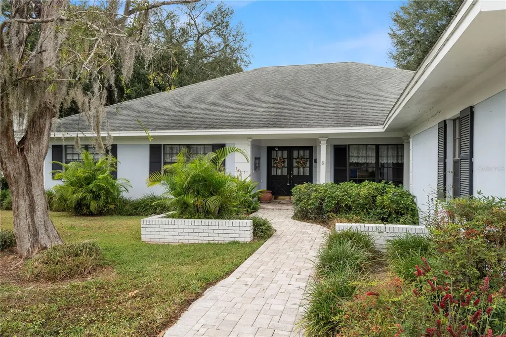 10408 Reclinata Lane Tampa FL 33618