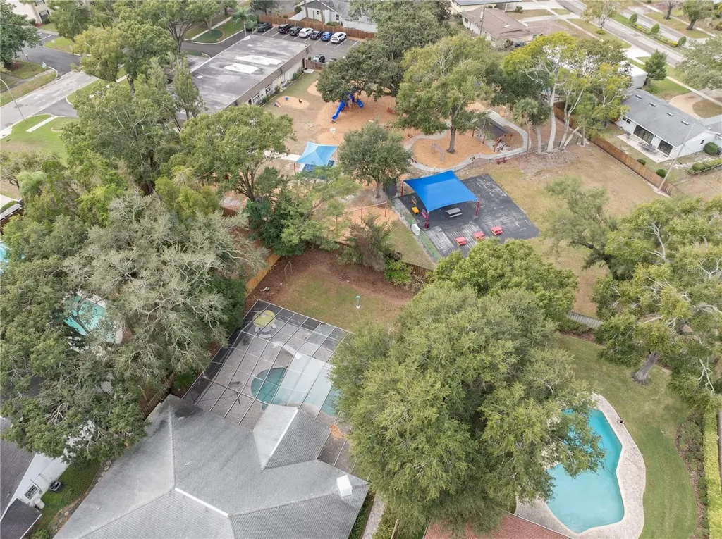 10408 Reclinata Lane Tampa FL 33618