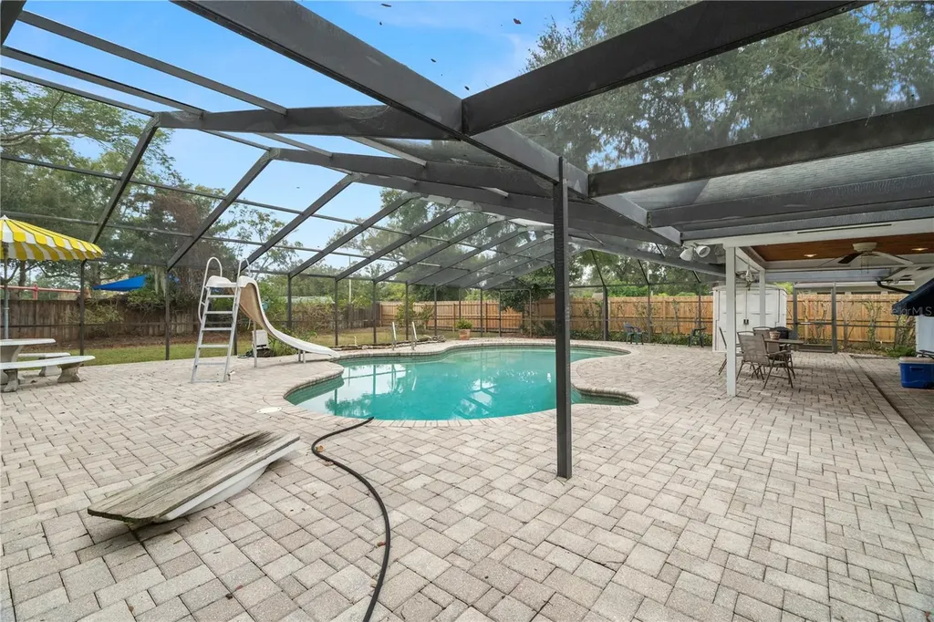10408 Reclinata Lane Tampa FL 33618