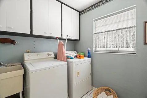 10408 Reclinata Lane Tampa FL 33618