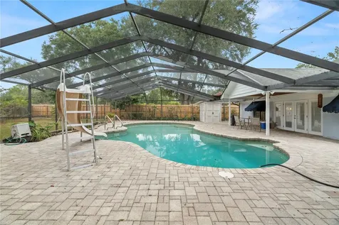 10408 Reclinata Lane Tampa FL 33618