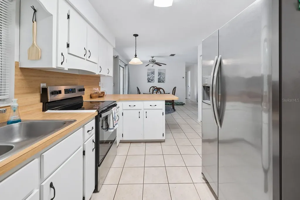 102 Swans Nest Circle Melrose FL 32666