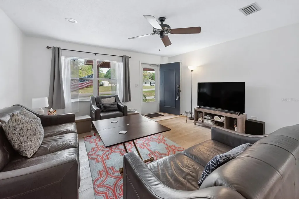 102 Swans Nest Circle Melrose FL 32666