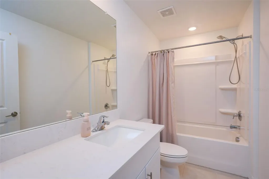10059 Trumpet Honeysuckle Way San Antonio FL 33576