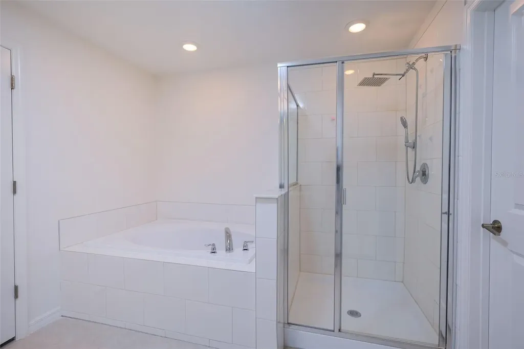 10059 Trumpet Honeysuckle Way San Antonio FL 33576