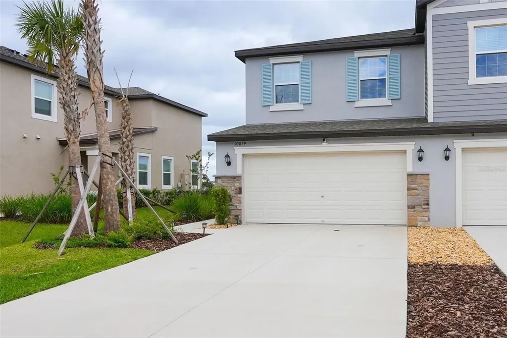 10059 Trumpet Honeysuckle Way San Antonio FL 33576