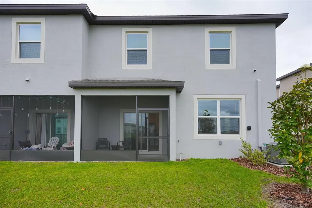 10059 Trumpet Honeysuckle Way San Antonio FL 33576