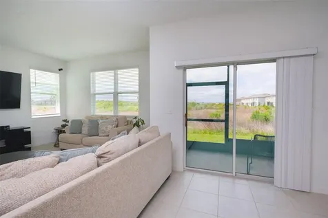 10059 Trumpet Honeysuckle Way San Antonio FL 33576