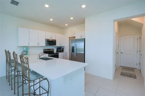 10059 Trumpet Honeysuckle Way San Antonio FL 33576