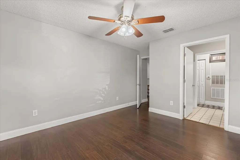 2501 Grassy Point Drive Lake Mary FL 32746