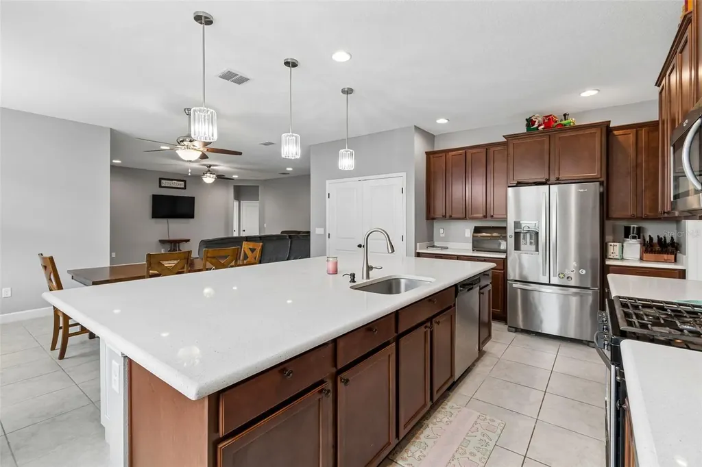 1084 Cavender Creek Road Minneola FL 34715