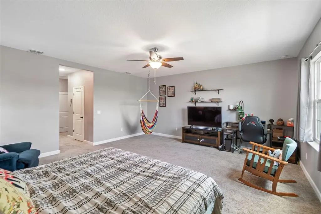 1084 Cavender Creek Road Minneola FL 34715