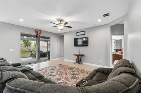 1084 Cavender Creek Road Minneola FL 34715