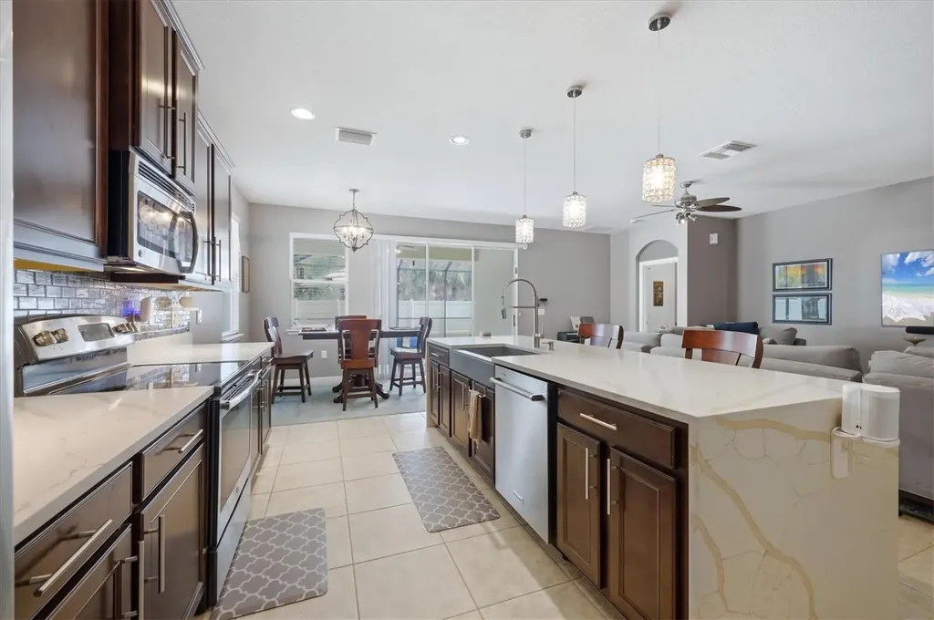 115 Brilliant Bloom Court Bradenton FL 34212