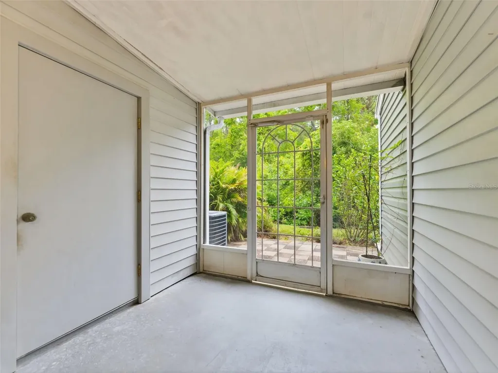 2155 Fox Chase Boulevard Palm Harbor FL 34683