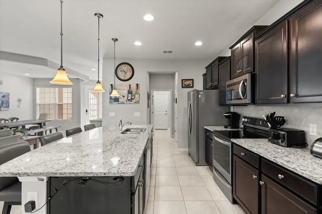1483 El Conte Drive Davenport FL 33896