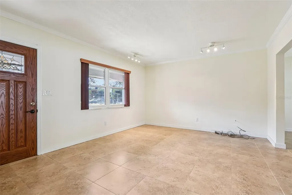 215 S West Shore Boulevard Tampa FL 33609