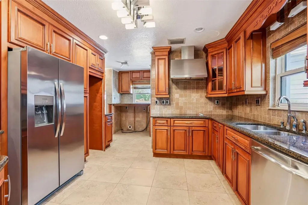 215 S West Shore Boulevard Tampa FL 33609